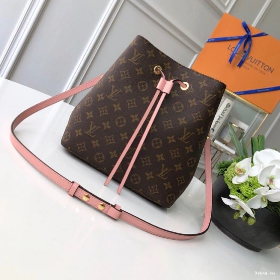 VUITTON NÉONOÉ LOUIS 0714